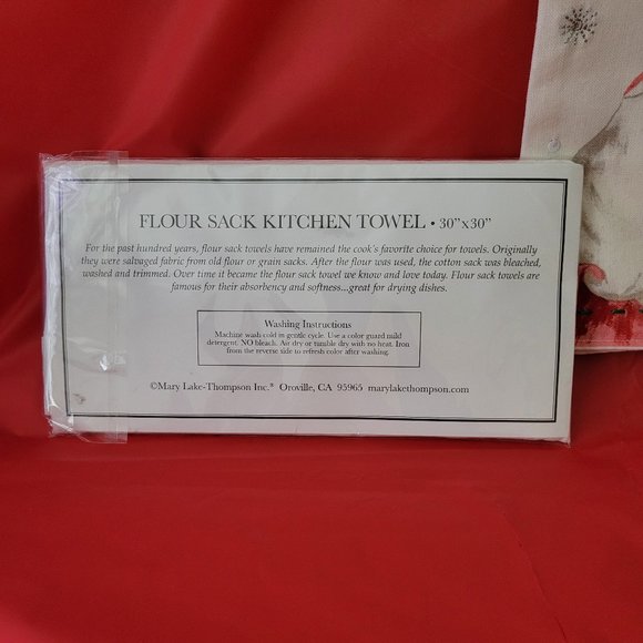 2 Santa Christmas Holiday Towels (310) - Picture 9 of 9